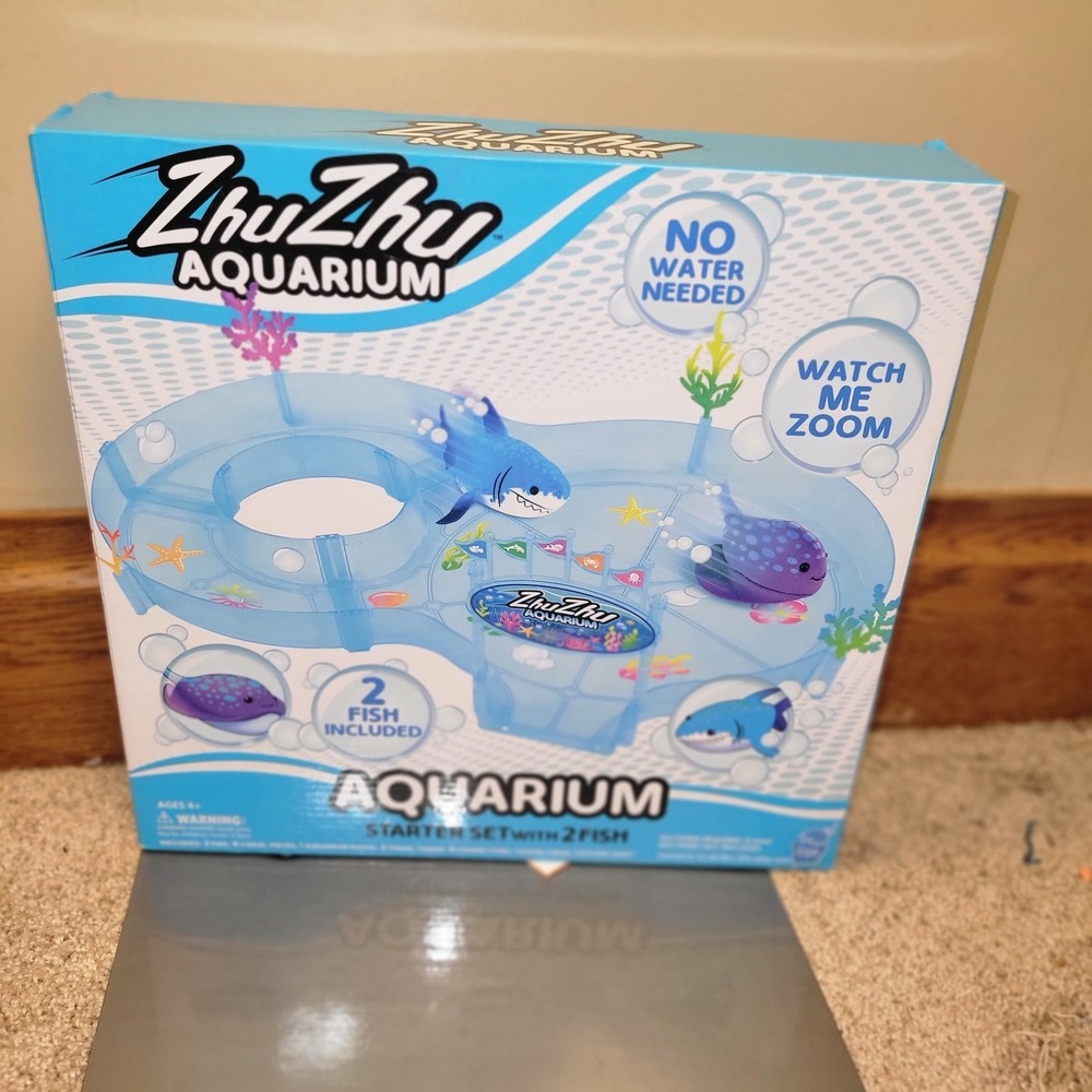 ZhuZhu Aquarium Starter‎ Set With 2 Fish No Water Needed Toy Playset New In Box